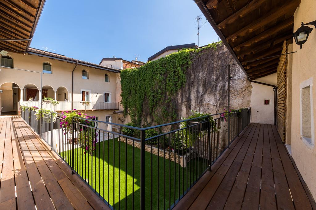 Colle Ameno Room And Breakfast Rovereto  Exterior photo
