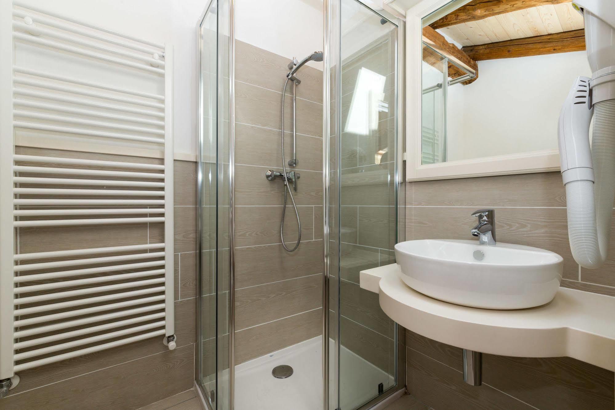 Colle Ameno Room And Breakfast Rovereto  Exterior photo
