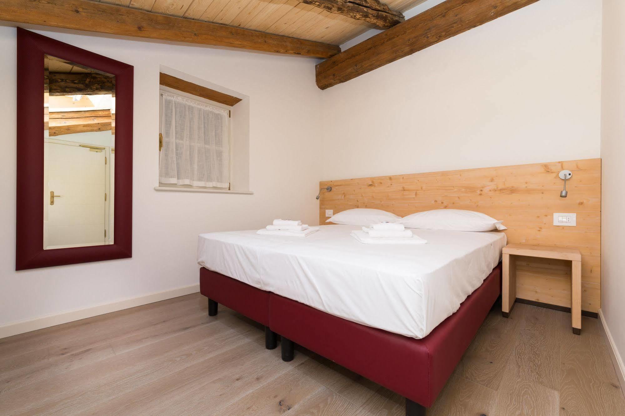 Colle Ameno Room And Breakfast Rovereto  Exterior photo